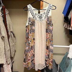White Aztec dress size XL brand Rewind